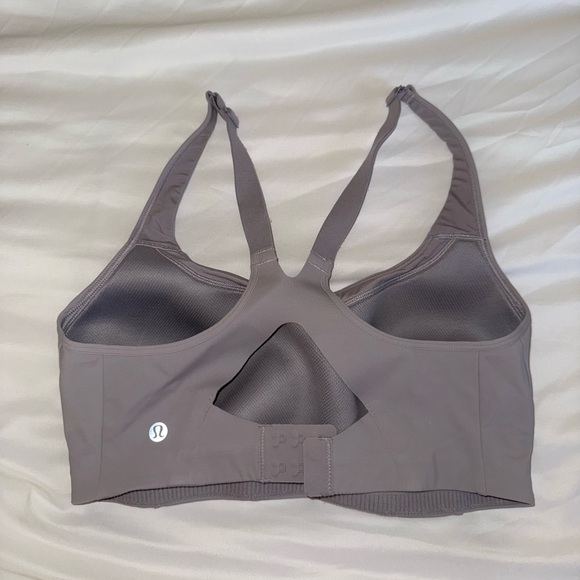 Lululemon In Alignment Straight-Strap Bra - Picture 4 of 7